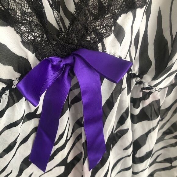 CACIQUE Zebra Semi Sheer Nightgown Babydoll - Picture 7 of 9